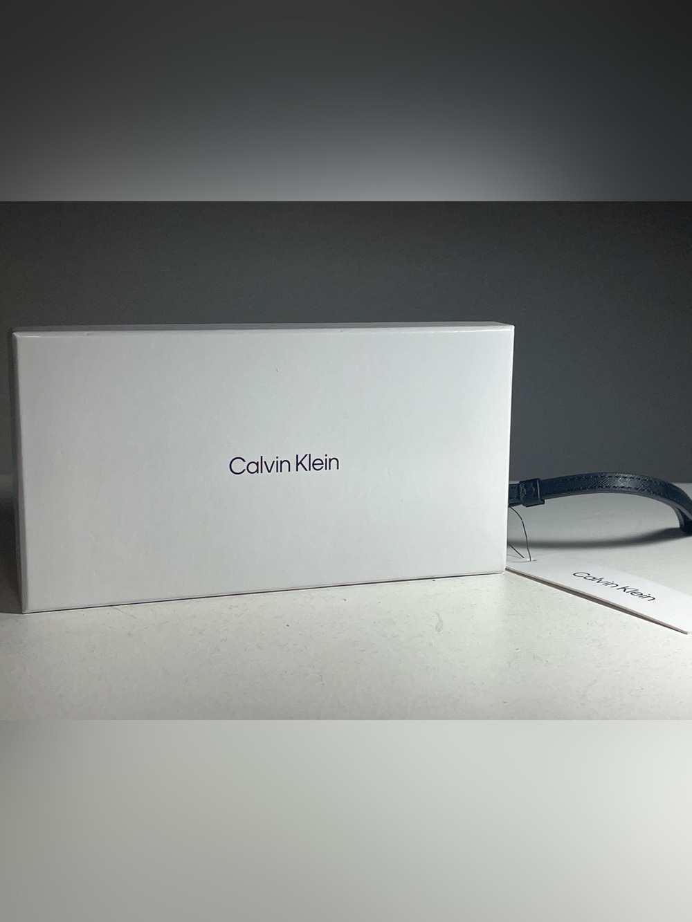 NWT Calvin Klein Saffiano Leather Zip Around Wallet Wristlet Black Gold Boxed - Picture 2 of 6